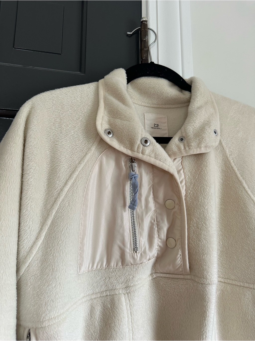 Thread & Supply Womens Solid Polar Fleece Jacket, Cream, Size Medium — image 6 of 8